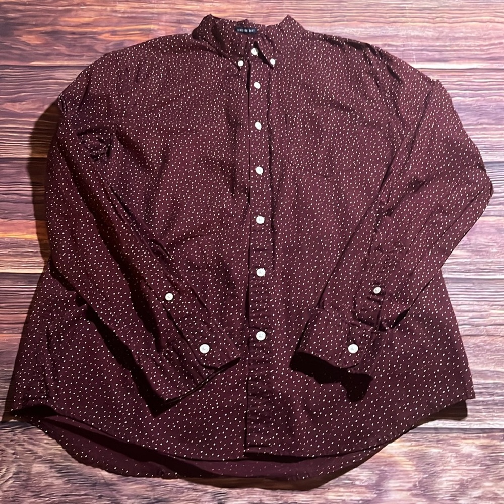 American Eagle Polka Dotted ButtonDown Shirt